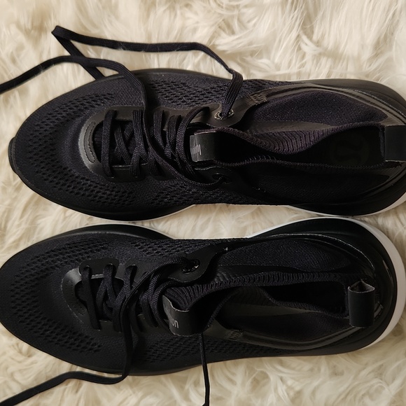 Lululemon Chargefeel Mid Womens Workout Shoe In Black/Anchor/White Size 9.5 - Picture 15 of 17